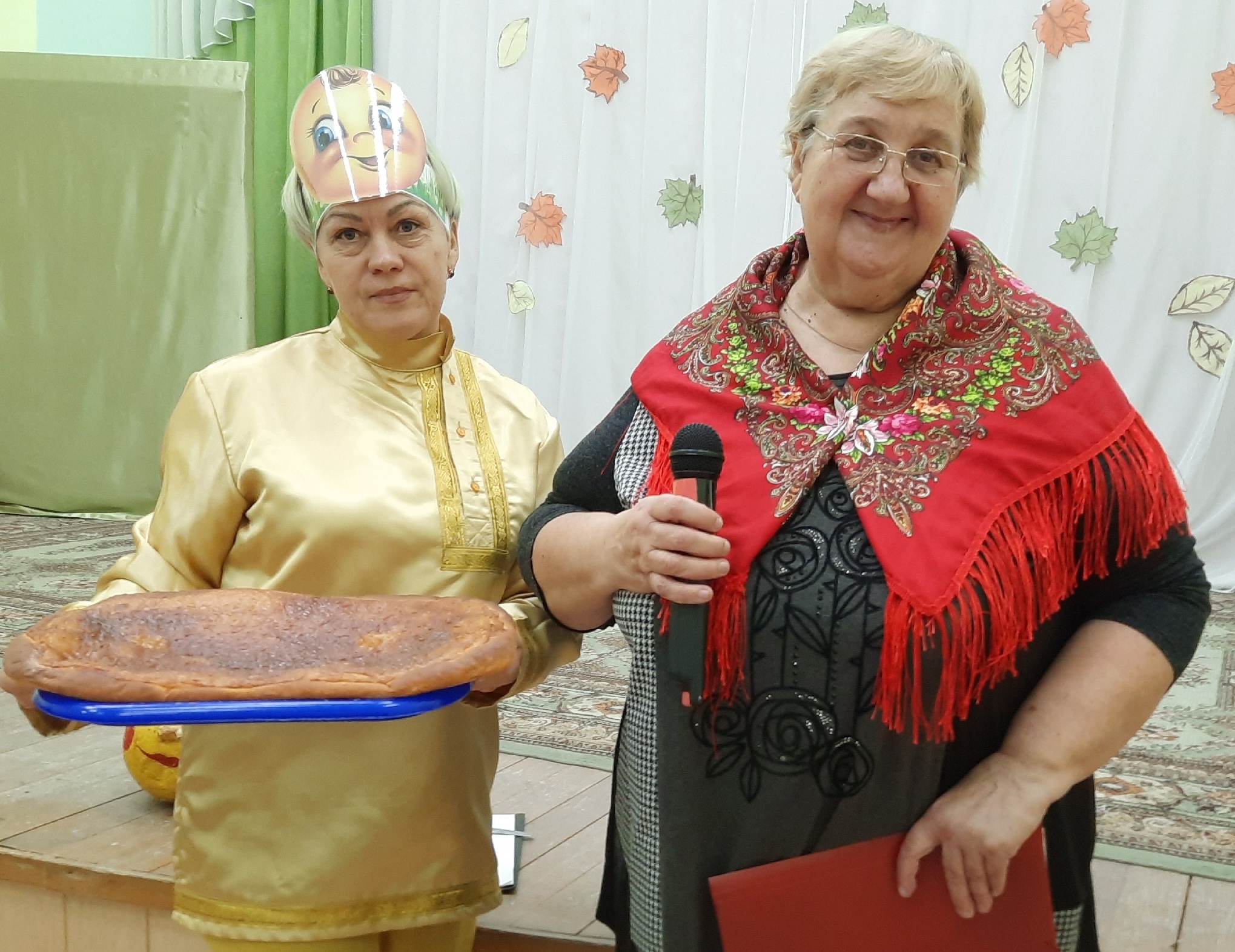 "Не красна изба углами, а красна пирогами"